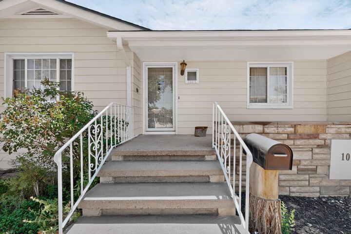 Property Photo:  1022 Vassar Drive NE  NM 87106 