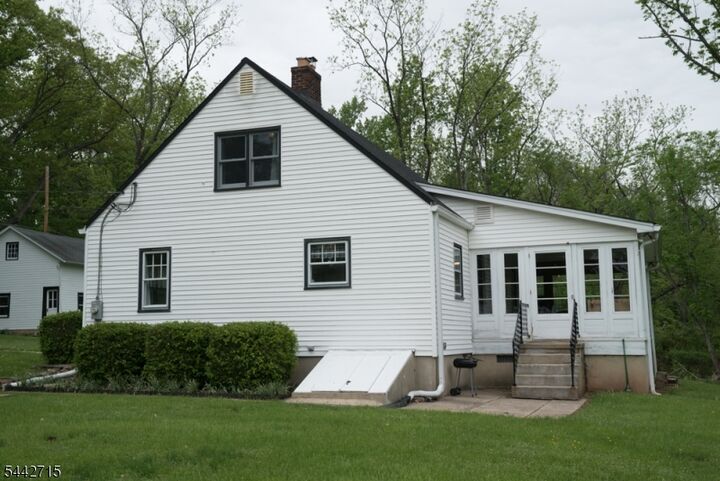 Property Photo:  226 Lambertville Hq Road  NJ 08559 