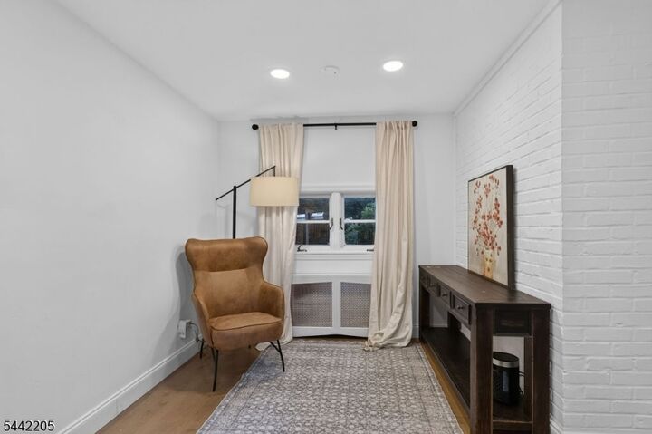 Property Photo:  2160 Raritan Rd  NJ 07076 