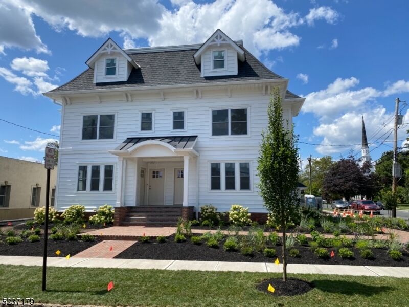 Property Photo: 227 Lenox Ave 2B NJ 07090