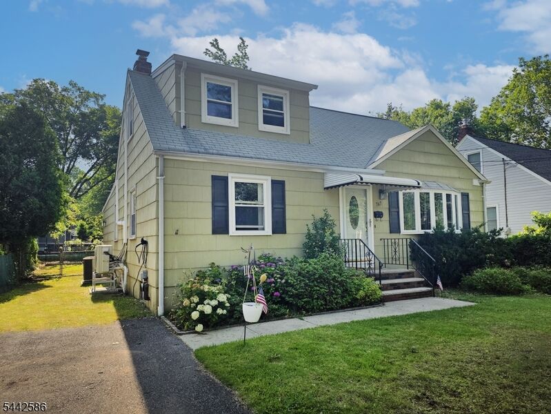 Property Photo: 747 Brookside Rd NJ 07065
