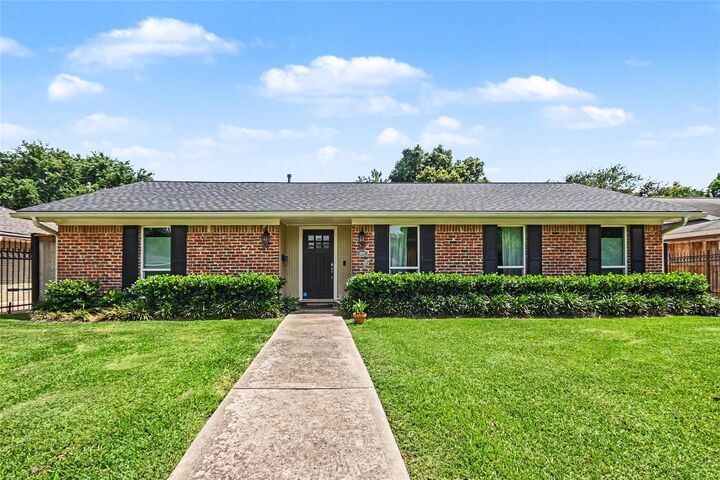 Property Photo:  4831 Stillbrooke Drive  TX 77035 