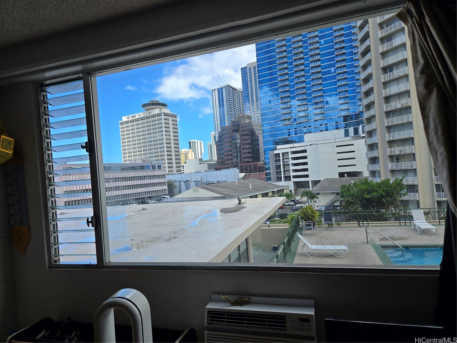Property Photo:  747 Amana Street 401  HI 96814 