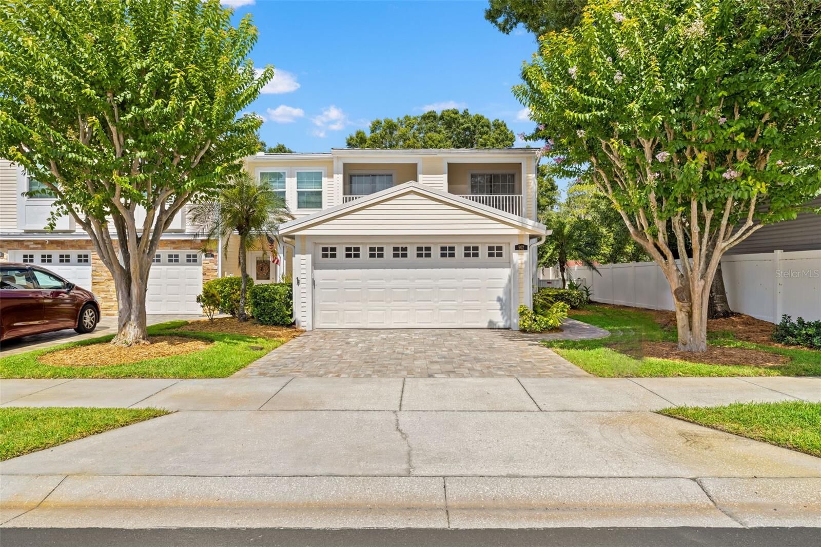 Property Photo: 902 Woodbridge Court FL 34695