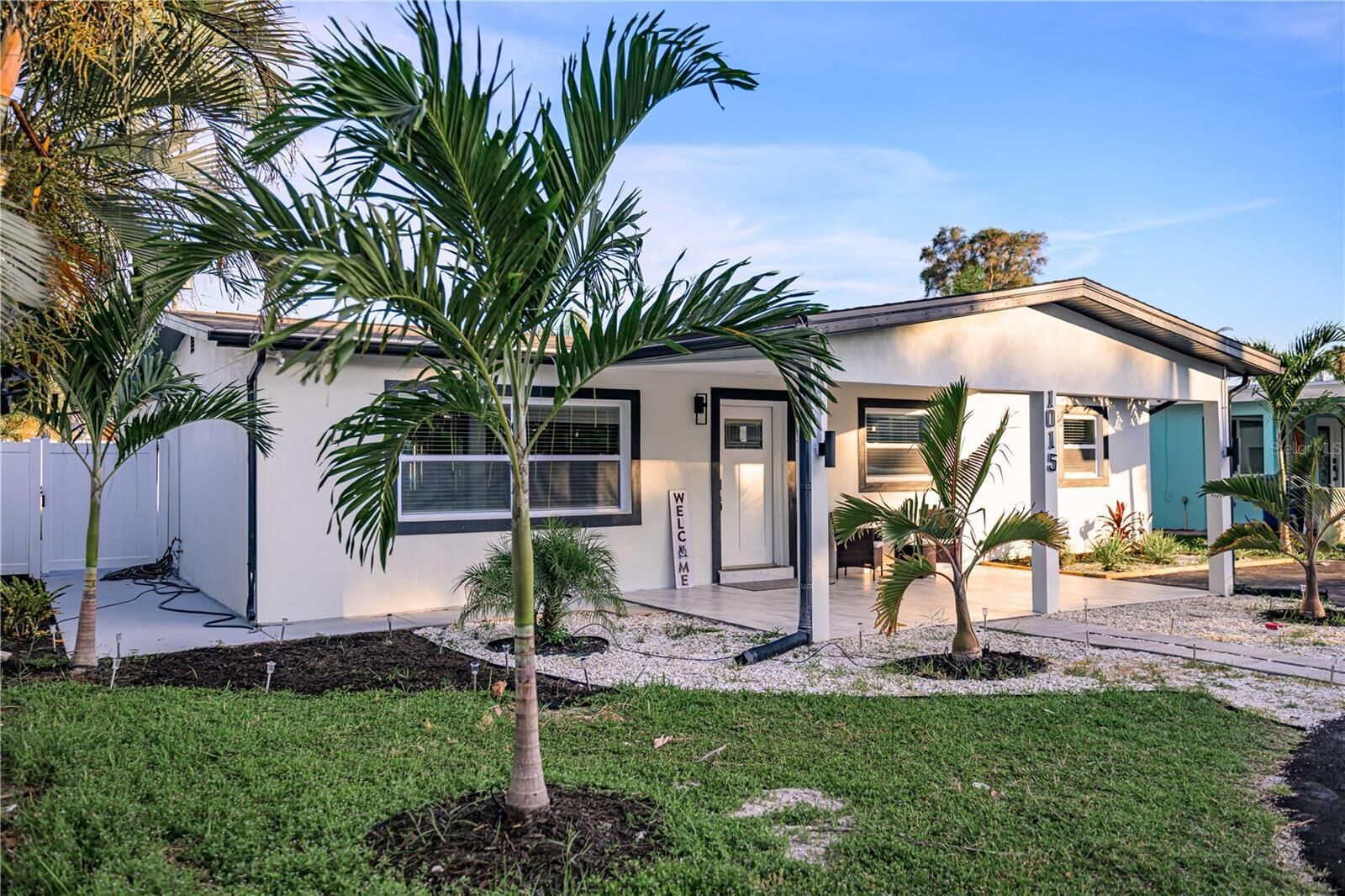 Property Photo:  1015 Boca Ciega Isle Drive  FL 33706 