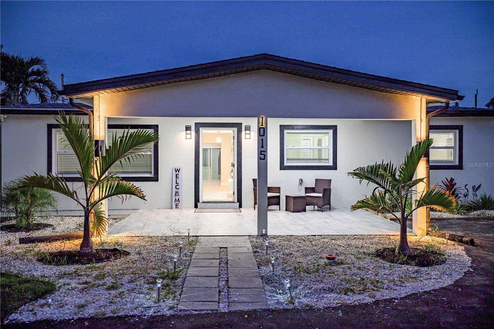 Property Photo:  1015 Boca Ciega Isle Drive  FL 33706 