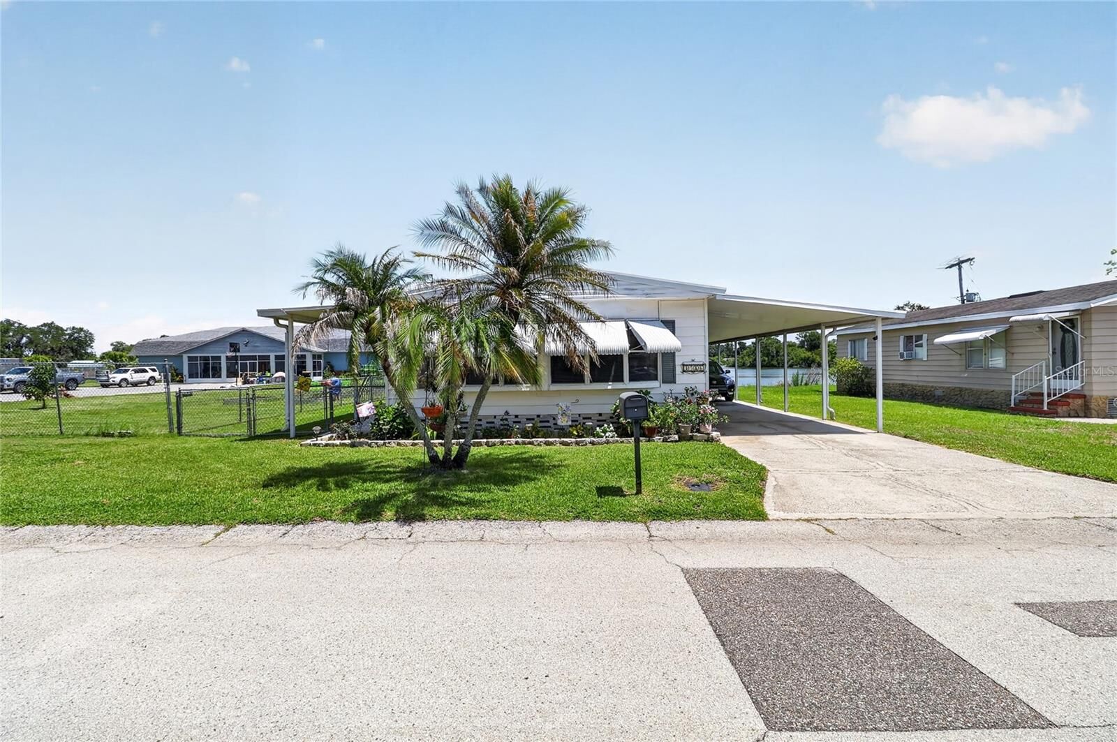 Property Photo:  3586 Lazy Lake Drive N  FL 33801 