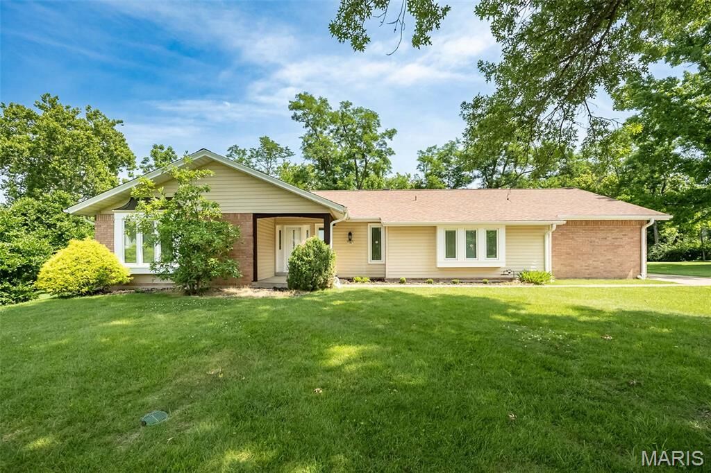 Property Photo:  505 Hillbrook Drive  MO 63011 