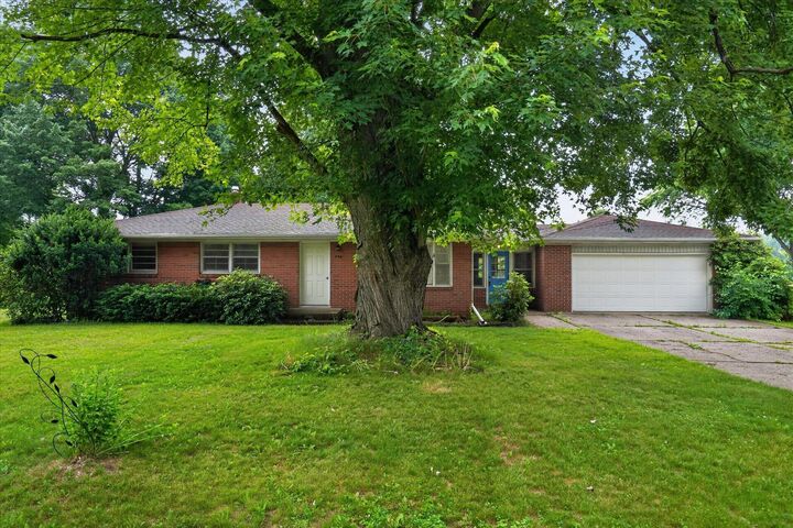 Property Photo:  227 Eastlawn  MI 49269 