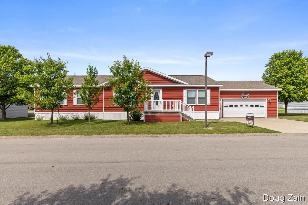 Property Photo:  13611 Snapdragon Lane  MI 49319 
