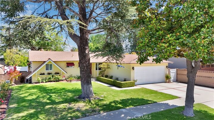 Property Photo:  2415 E Oakmont  CA 92867 