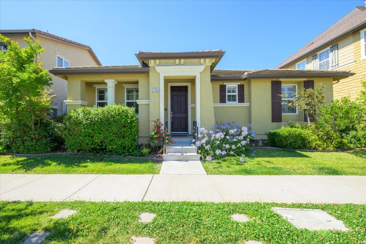 Property Photo:  2704 Farmers Central Road  CA 95776 