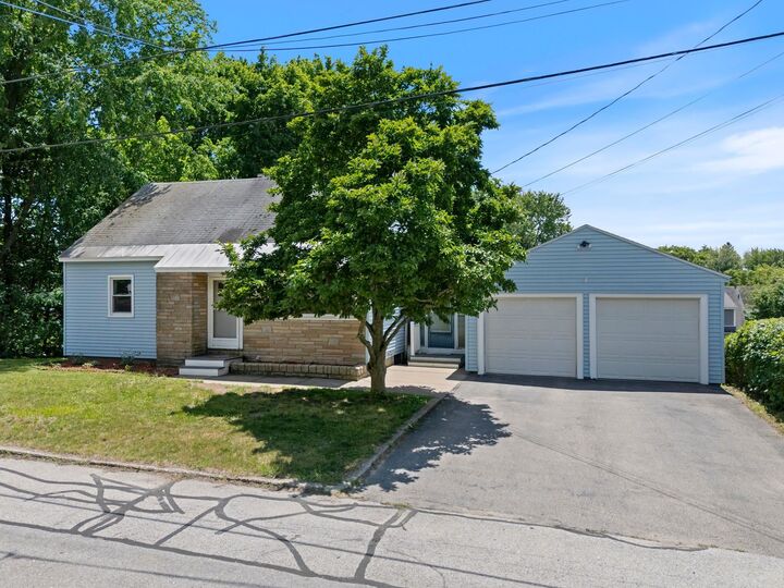 Property Photo: 493 Laurel Street NH 03103