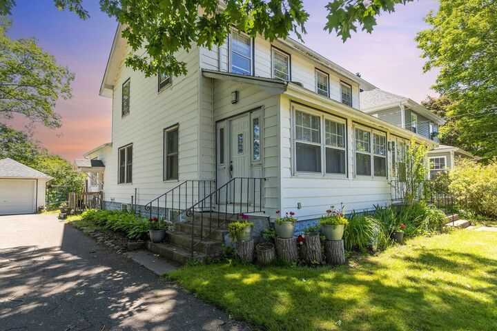 Property Photo:  68 Connaught Avenue  NS B0S 1P0 