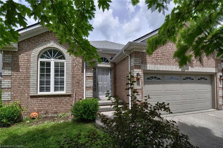 Property Photo:  95 Drinkwater Drive  ON N1P 1G5 