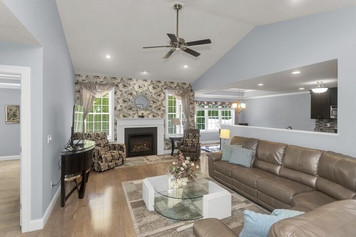 Property Photo:  156 Stonybrook Way 156  MA 01075 