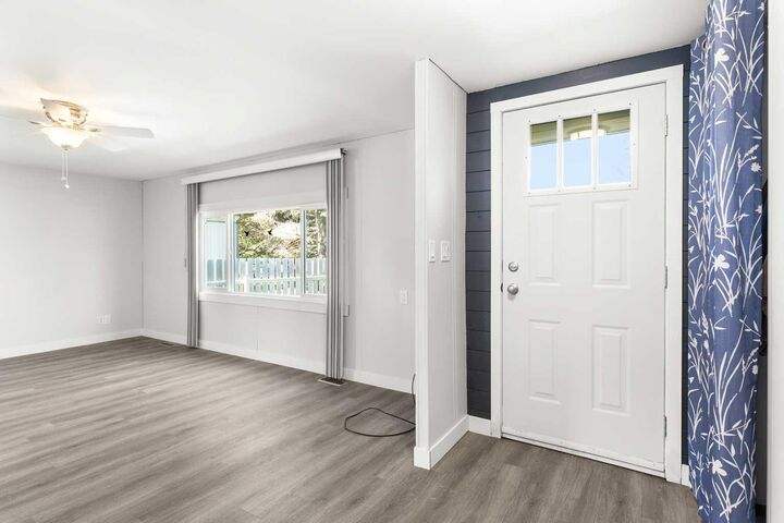 Property Photo: 7 Tamarack Crescent NW AB T0M 1X0
