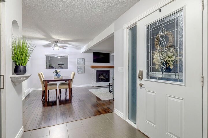 Property Photo:  384 Midvalley Drive SE  AB T2X 1M7 
