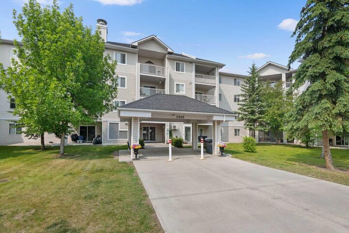 6224 17 Avenue SE 2210 — photo 1