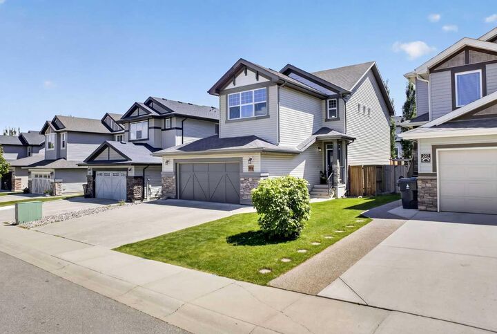 Property Photo:  318 Twinriver Road W  AB T1J 5B9 