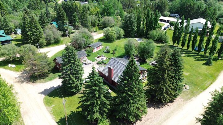 Property Photo:  1 Johnson Drive  AB T0G 2A0 