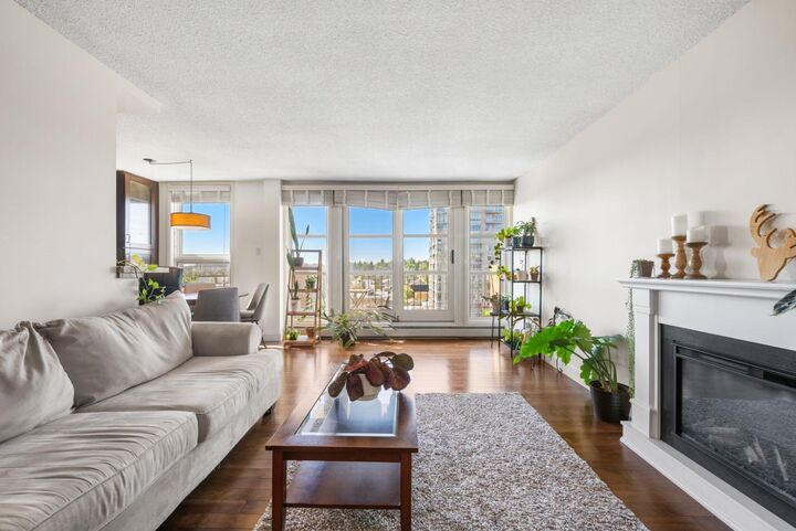Property Photo: 733 14 Avenue SW 1206 AB T2R 0N3