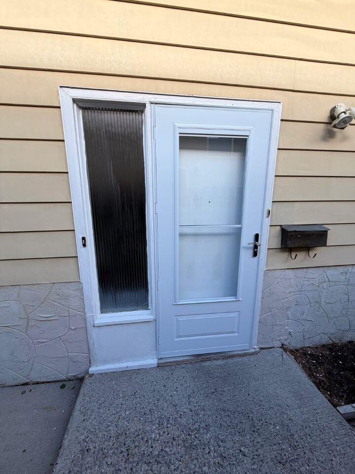 Property Photo: 11129 - 11131 Sacramento Drive SW AB T2W 0J5