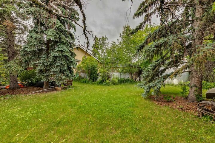 Property Photo: 506 38 Avenue SW AB T2S 0W1