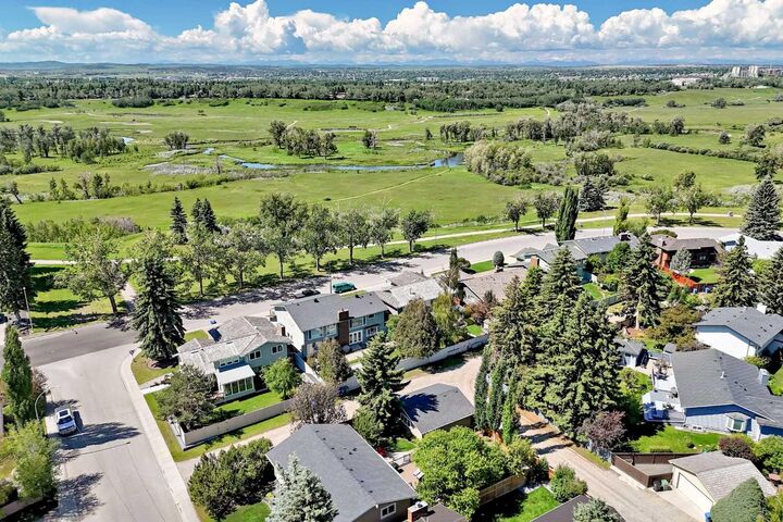 Property Photo: 316 Parkland Way SE AB T2J 4L2