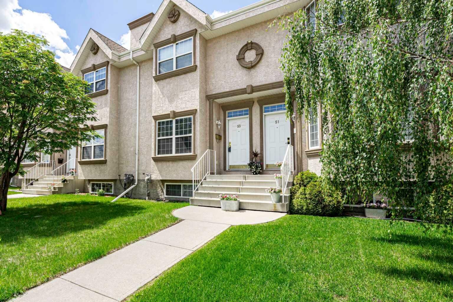 Property Photo:  53 Adams Close  AB T4R 2W4 
