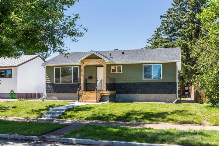 Property Photo:  526 28 Street S  AB T1J 3S9 