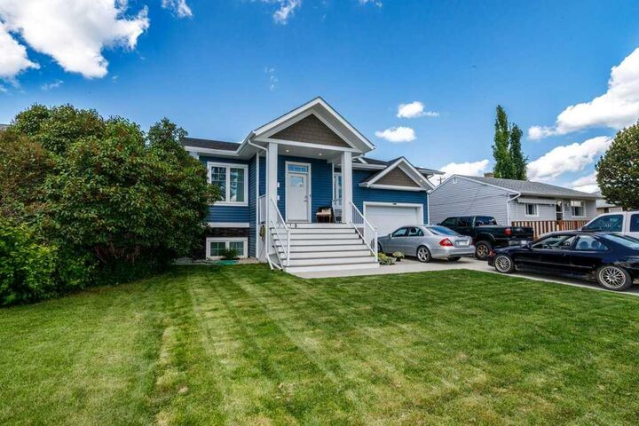 Property Photo: 3918 47 Street AB T4N 1N9
