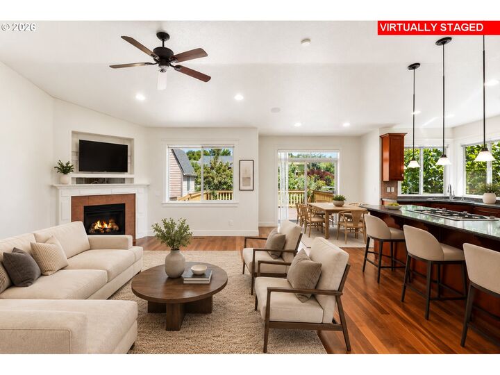 Property Photo: 11190 NW 317th Pl OR 97133