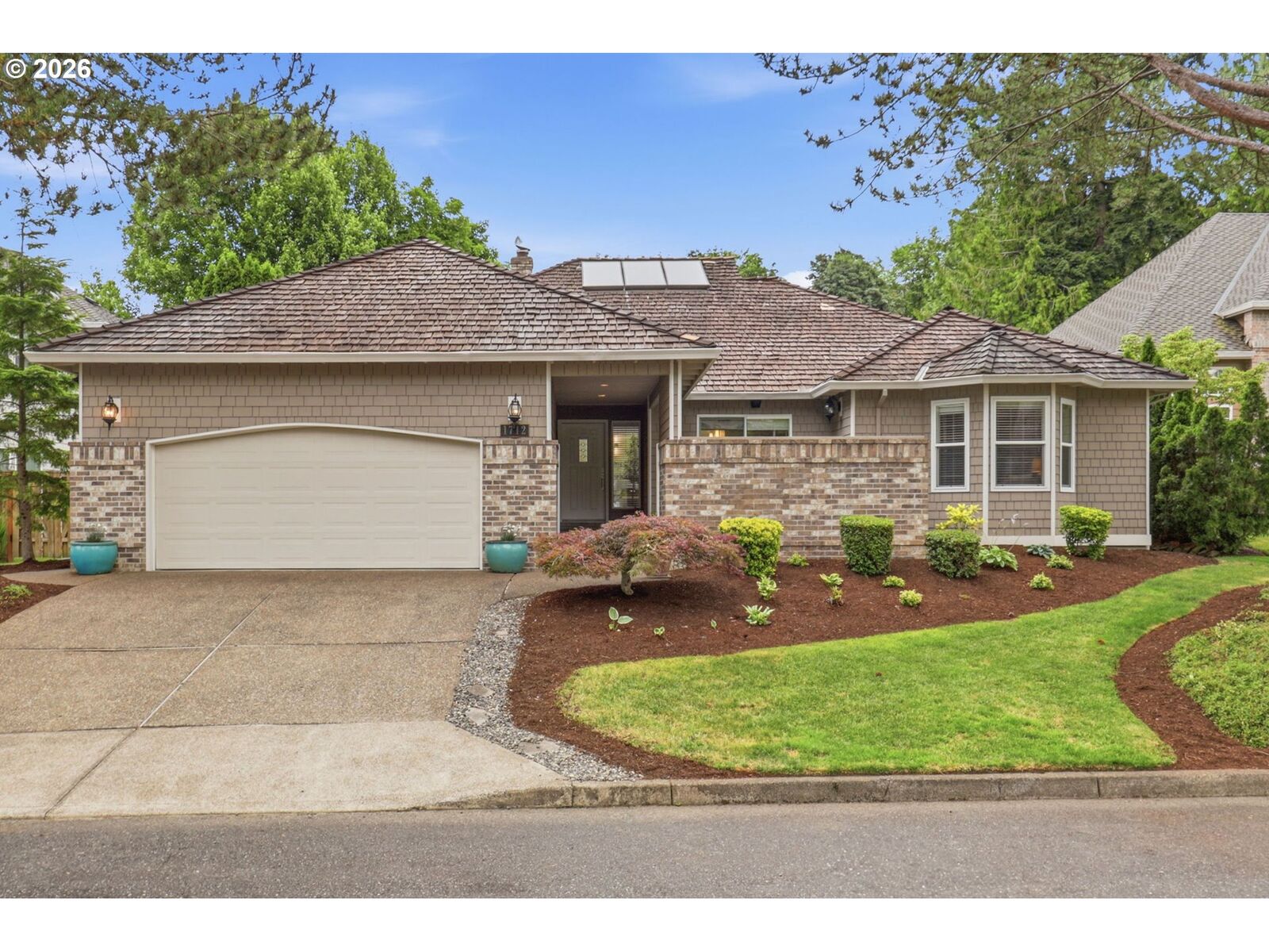 Property Photo:  1712 NW Caxton Ct  OR 97229 