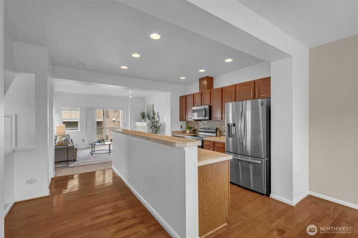 Property Photo:  201  127th Street SE A  WA 98208 