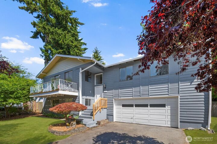 Property Photo:  25327  33rd Place S  WA 98032 