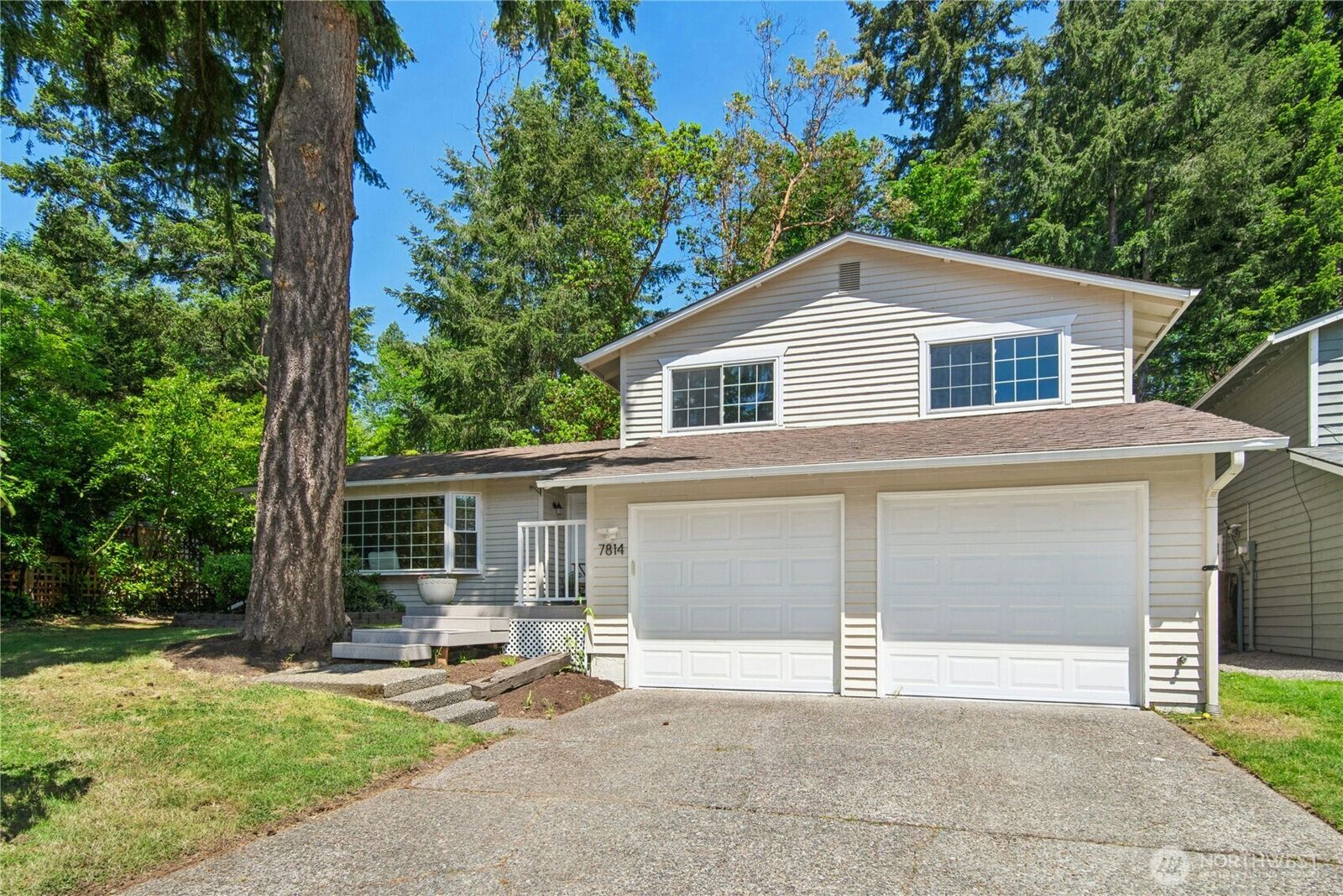 Property Photo:  7814 NE 135th Place  WA 98034 