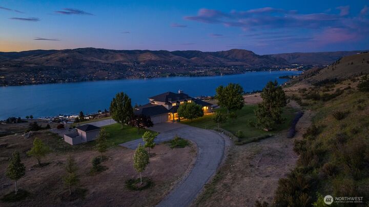 Property Photo: 450 Hawks Meadow Road WA 98816