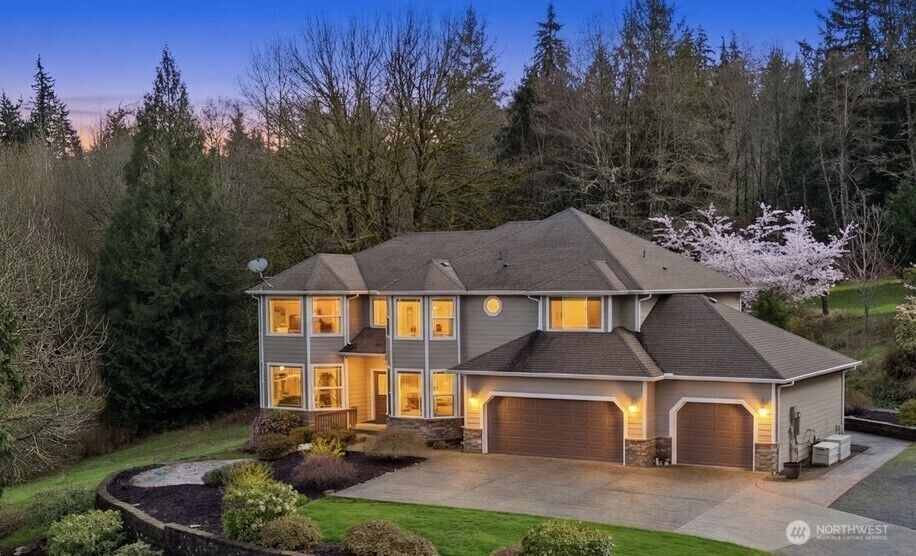 Property Photo:  10416  195th Street NE  WA 98223 