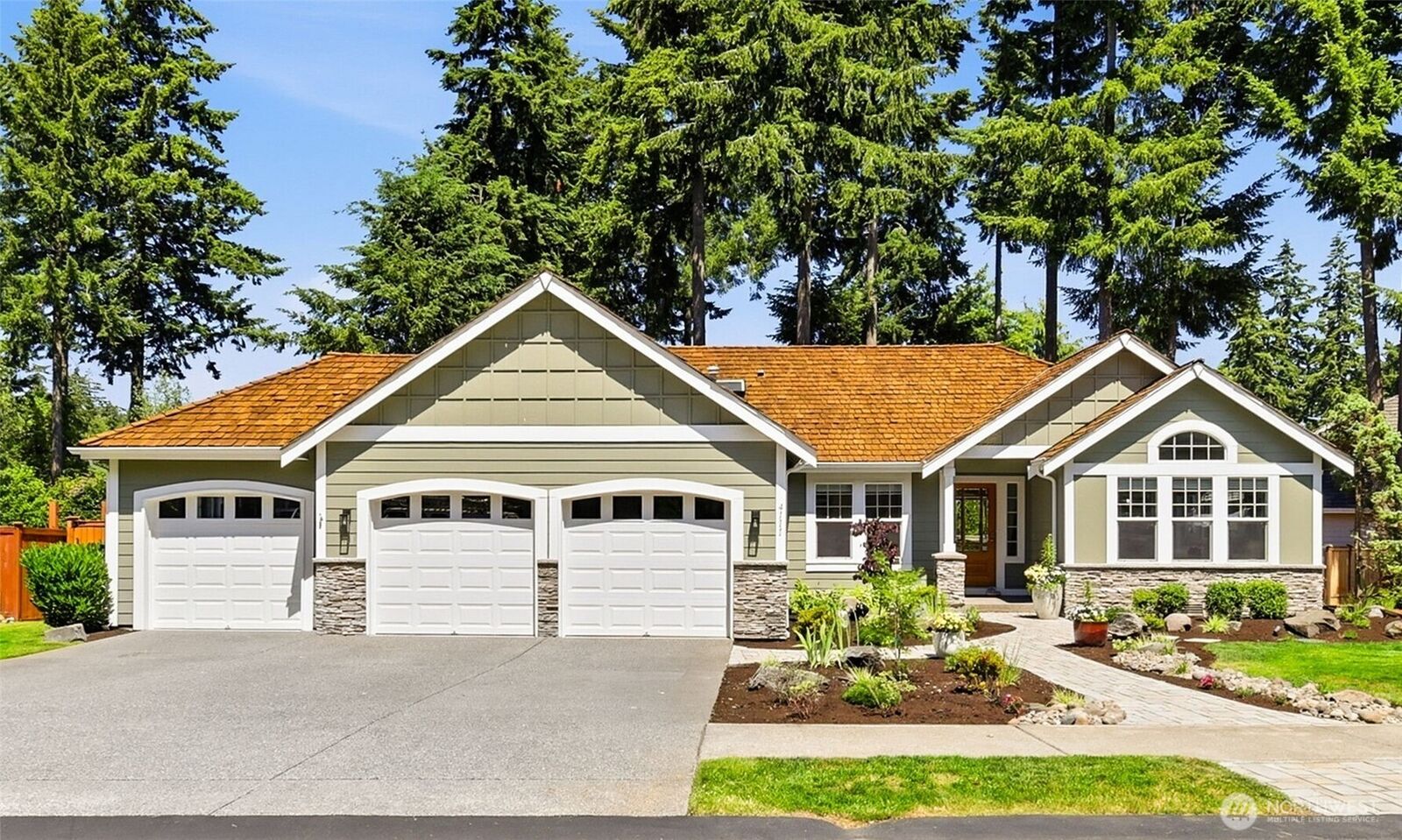 Property Photo:  4111 NW 19th Avenue  WA 98335 