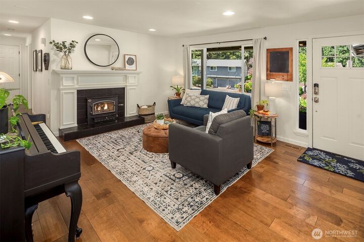 Property Photo: 17371 NE 160th Street WA 98072