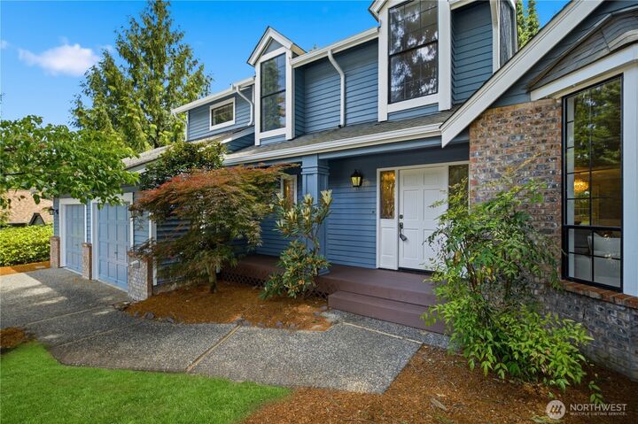 Property Photo: 460 Jasmine Place NW WA 98027