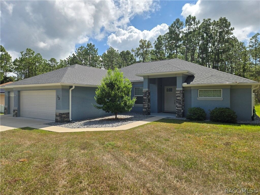 Property Photo:  13 Whitewood Court  FL 34446 