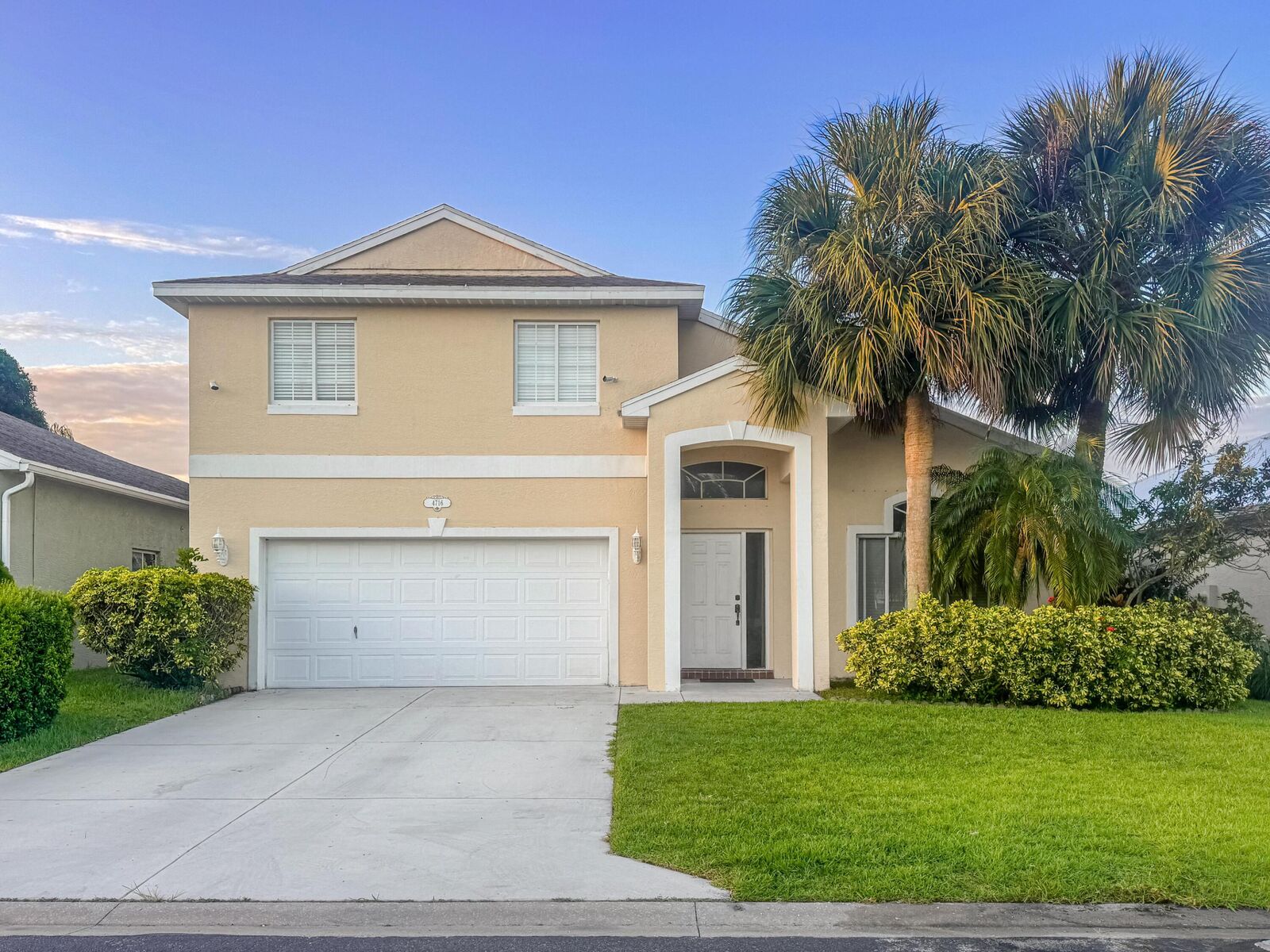 Property Photo:  4716 SE Winter Haven Court  FL 34997 