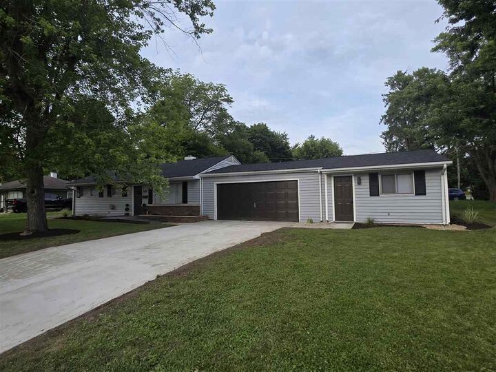 Property Photo:  633 S 19th Street  IN 47374 