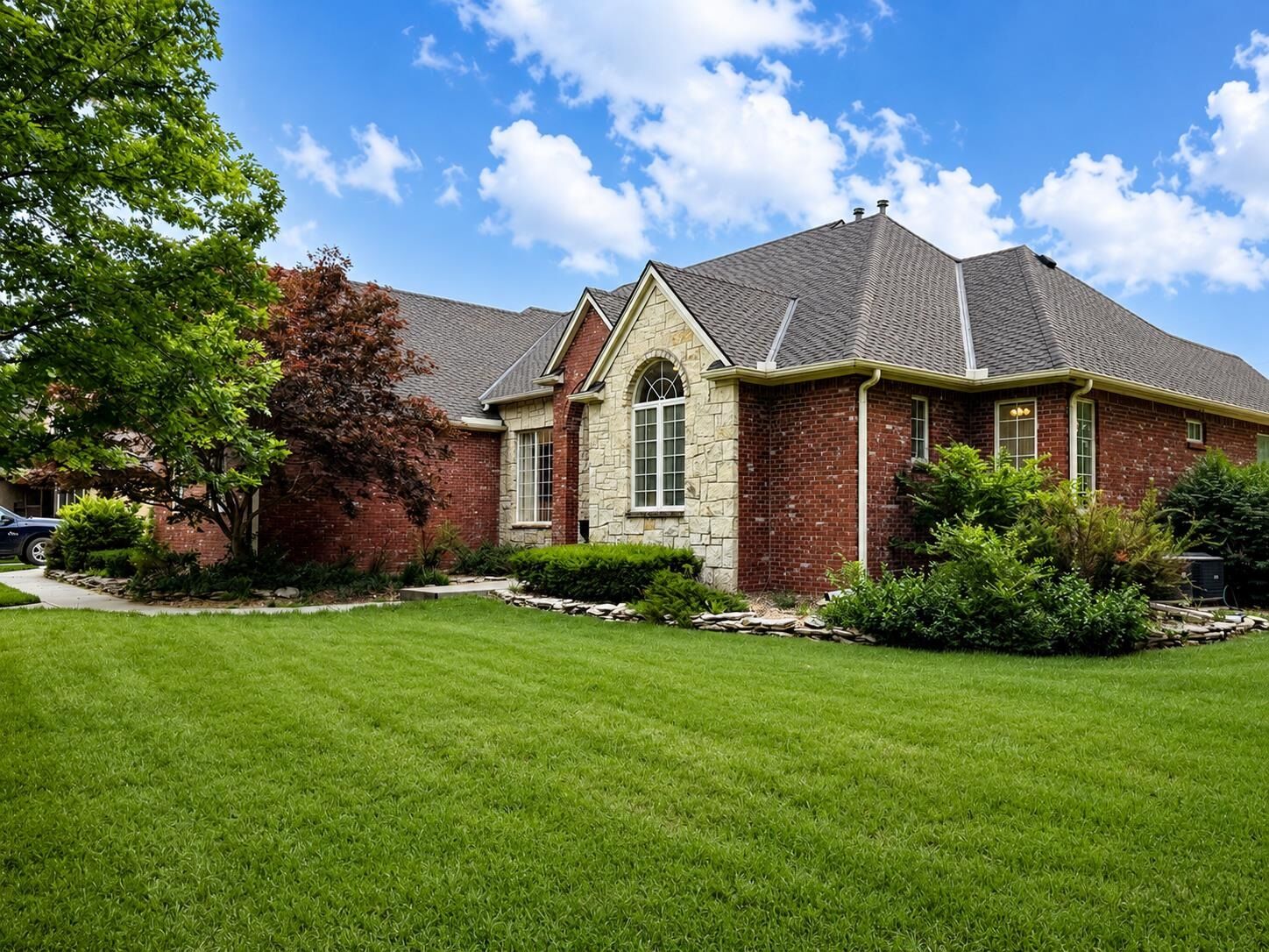 Property Photo:  2534 Briarwood  KS 67502 