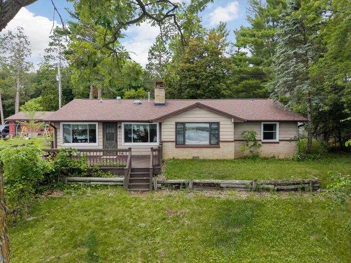 Property Photo:  W4043 County Rd C Road  WI 53949 