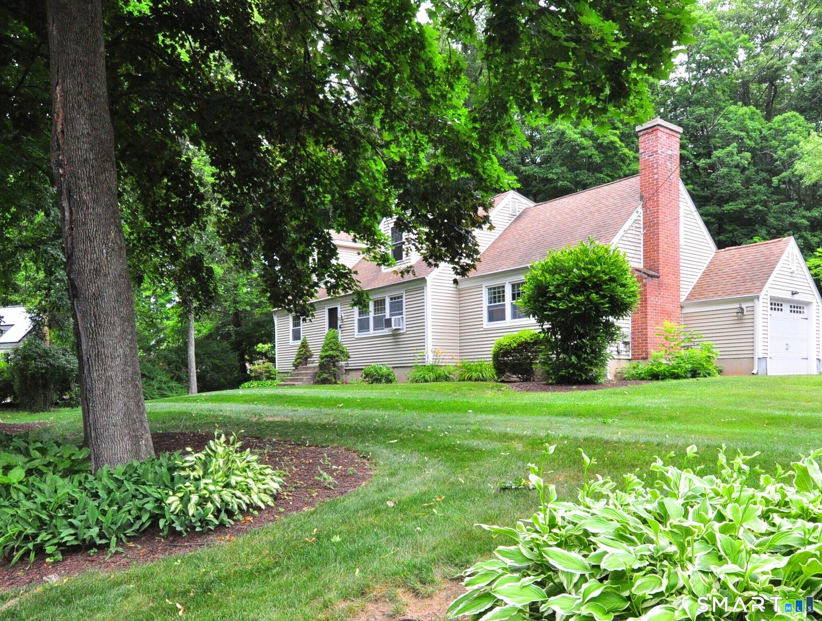 Property Photo:  27 Ledgewood Drive  CT 06032 