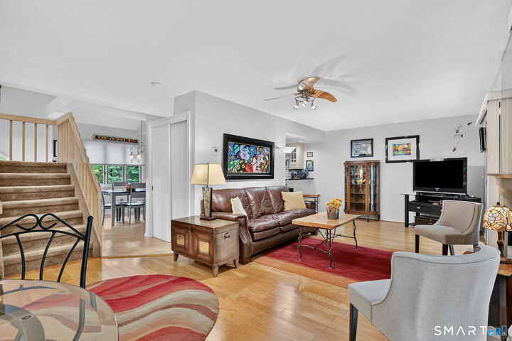 Property Photo:  55 Apple Hill 55  CT 06111 