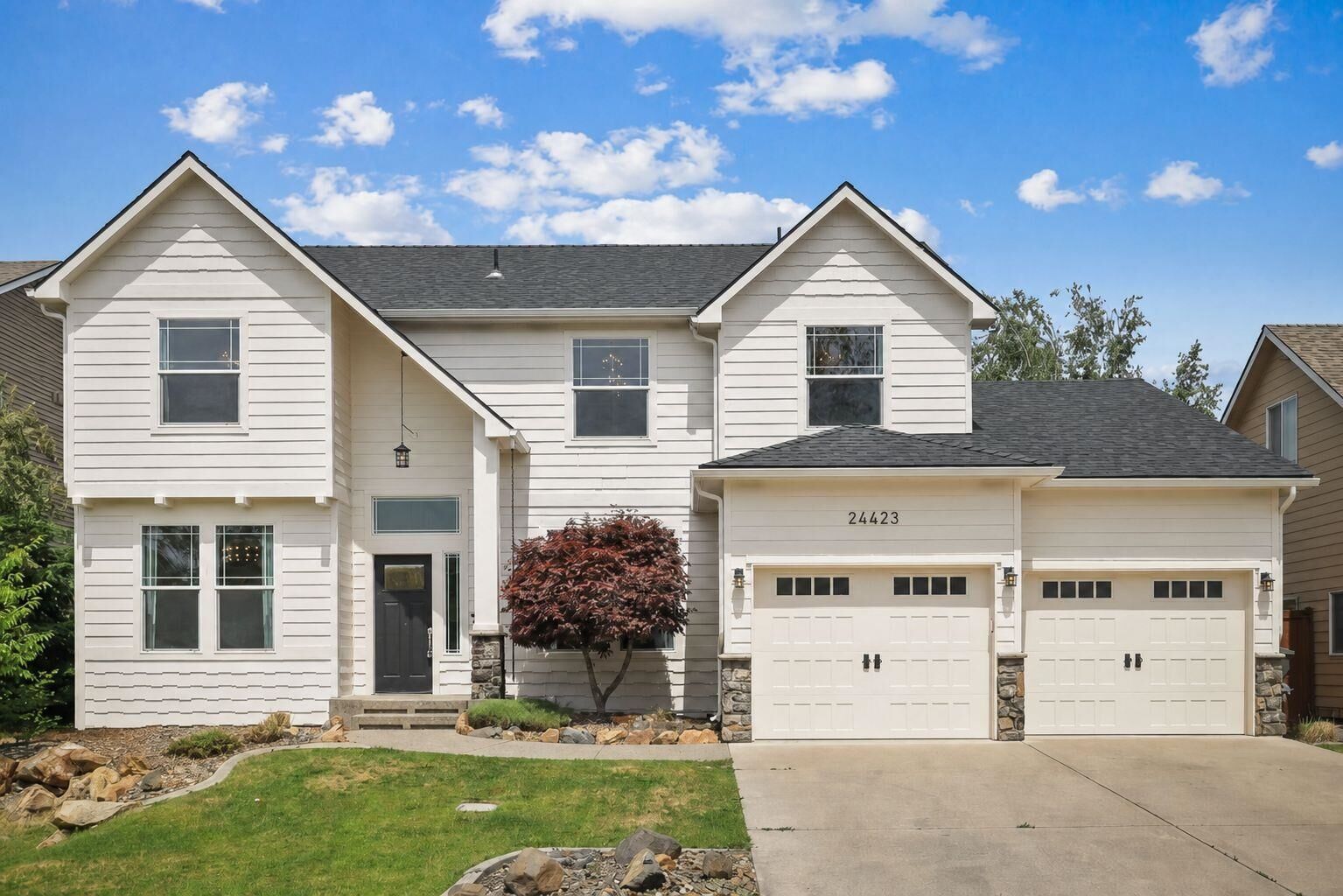 Property Photo: 24423 E Maxwell Ln WA 99019